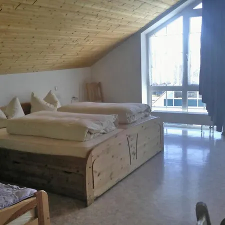 Appartamento Gaestehaus Am Rathaus, Mehrbettzimmer 1 Hohenpeißenberg